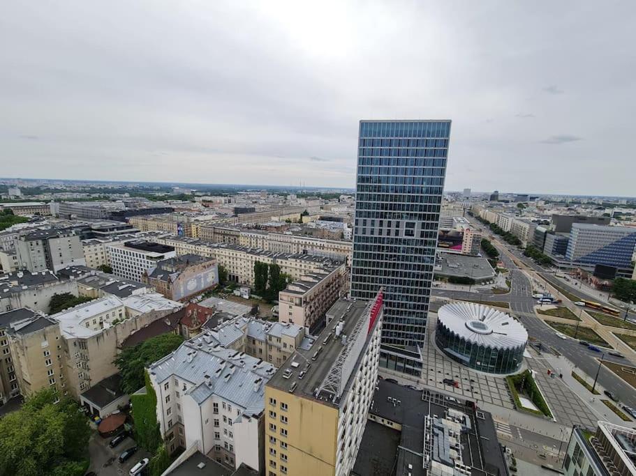 Fantastic Waw - Ch-v 2 * Varsovia